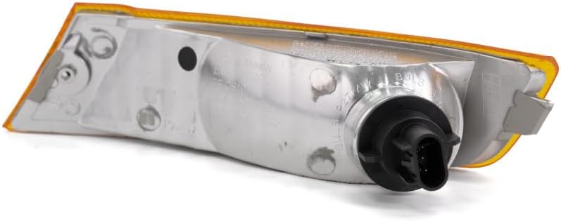 Passenger Side Parking/Signal/Side Marker Light Lens and Housing