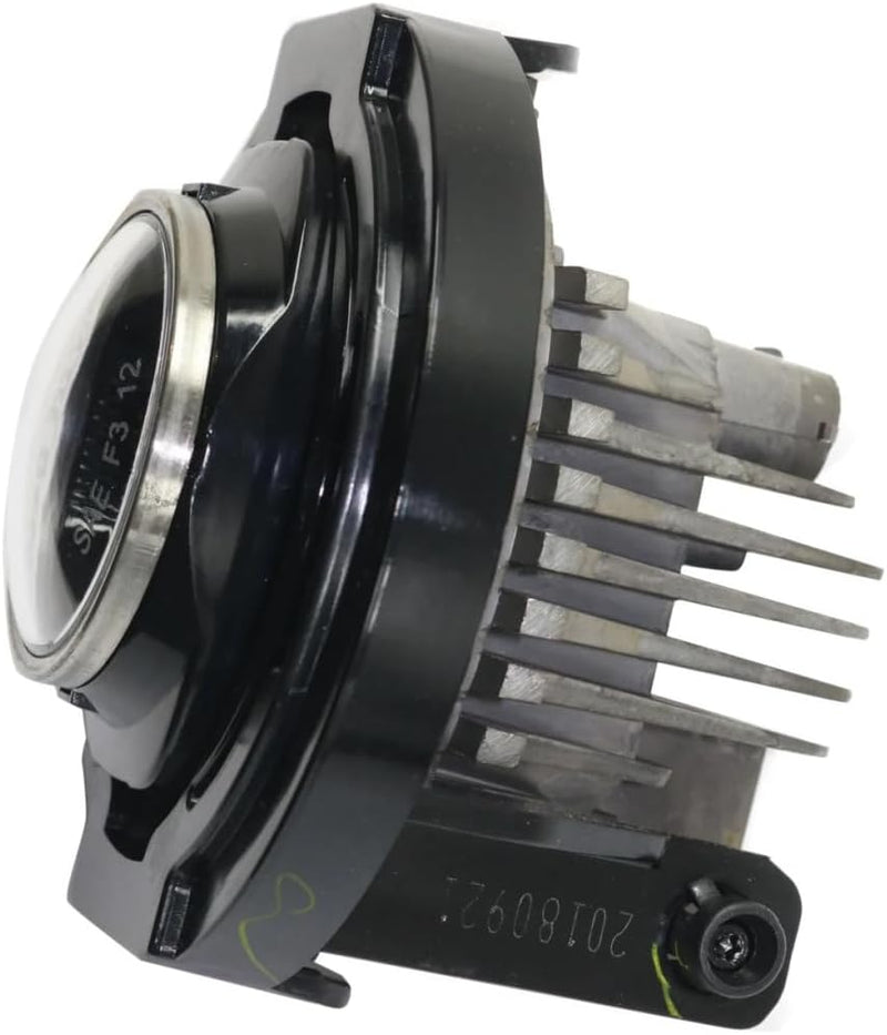 Driver or Passenger Side Fog Light Assembly – LED with Projector Type