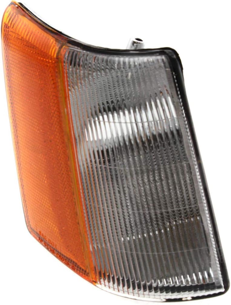 Passenger Side Parking/Side Marker Light Assembly – Corner of Fender