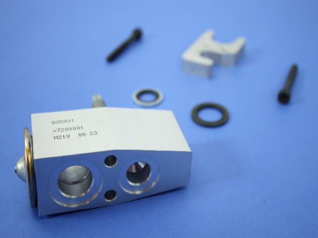 A/C Expansion Valve Mopar 68110614AA