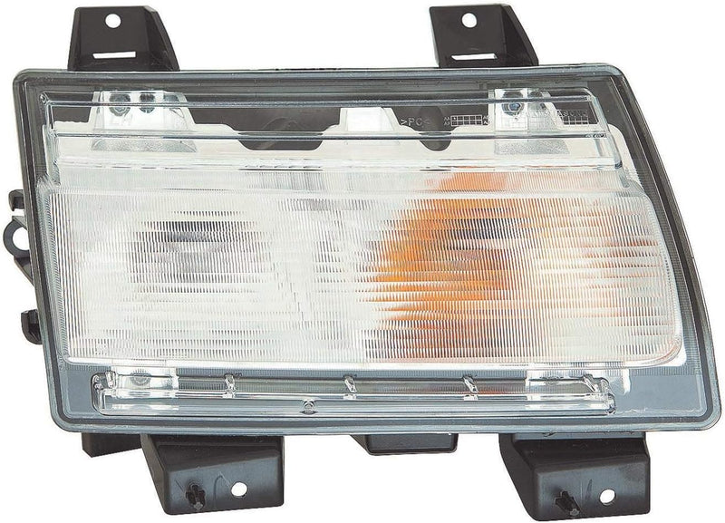 Front Passenger Side Halogen Turn Signal/Parking Light Assembly – With Daytime Running Light – Included with OEM Fender Flare