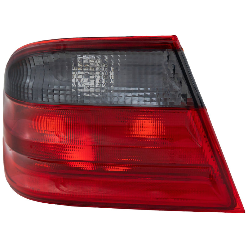 Tail Light CarParts M730104