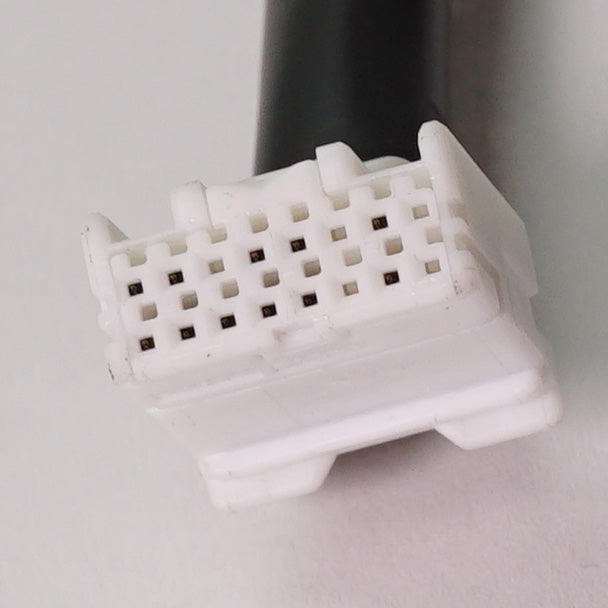 Driver Side Mirror – Japan Built Power Heated Manual Folding with Camera & Turn Signal Light | NI1320290