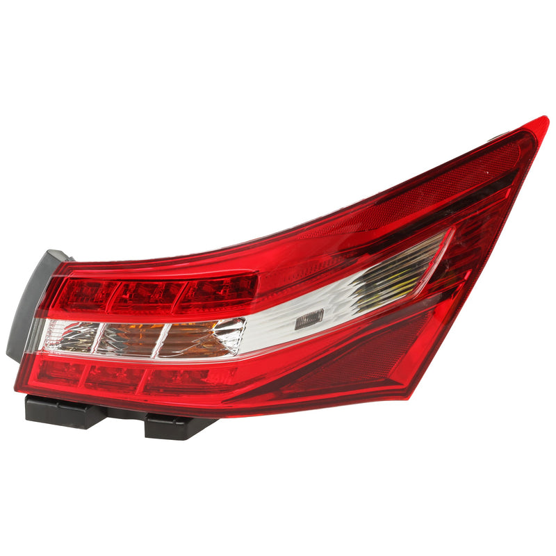 Tail Light CarParts RT73010025