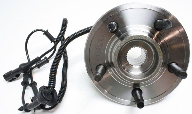 Front Driver and Passenger Side Wheel Hubs With Bearing With Sensor
