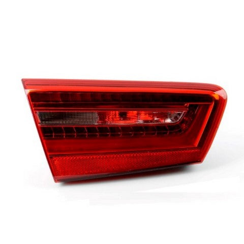 Tail Light / Side Marker Light Assembly Pacific Auto Company P06396