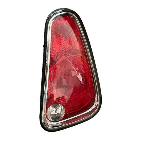 Tail Light / Side Marker Light Assembly Pacific Auto Company P138981