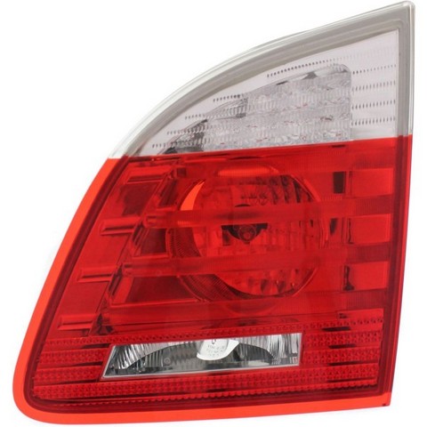 Tail Light / Side Marker Light Assembly Pacific Auto Company P14119