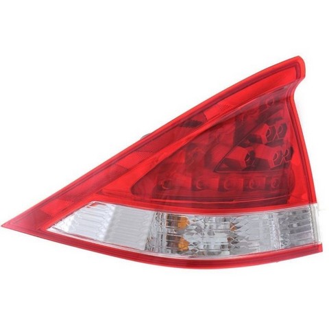 Tail Light / Side Marker Light Assembly Pacific Auto Company P81884