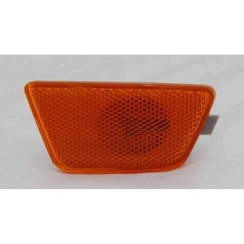 Cornering / Side Marker Light Assembly Pacific Auto Company P88016