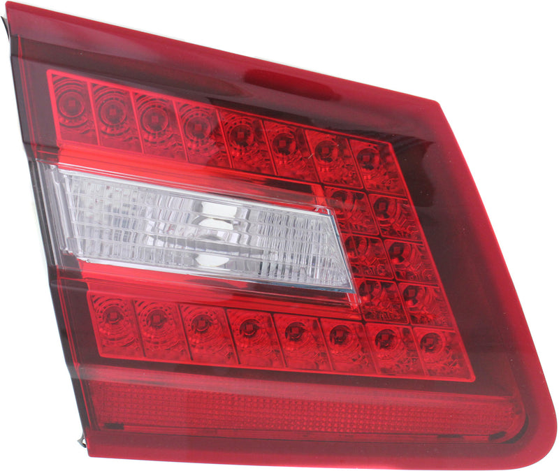 Tail Light CarParts REPM730360