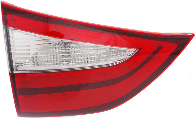 Tail Light CarParts REPT730368