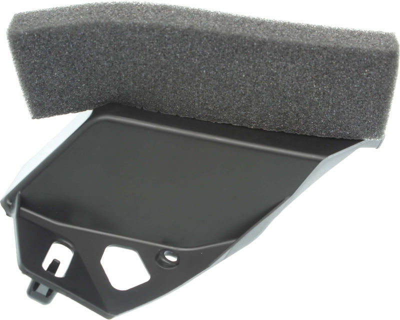 Bumper Trim CarParts RT04050004